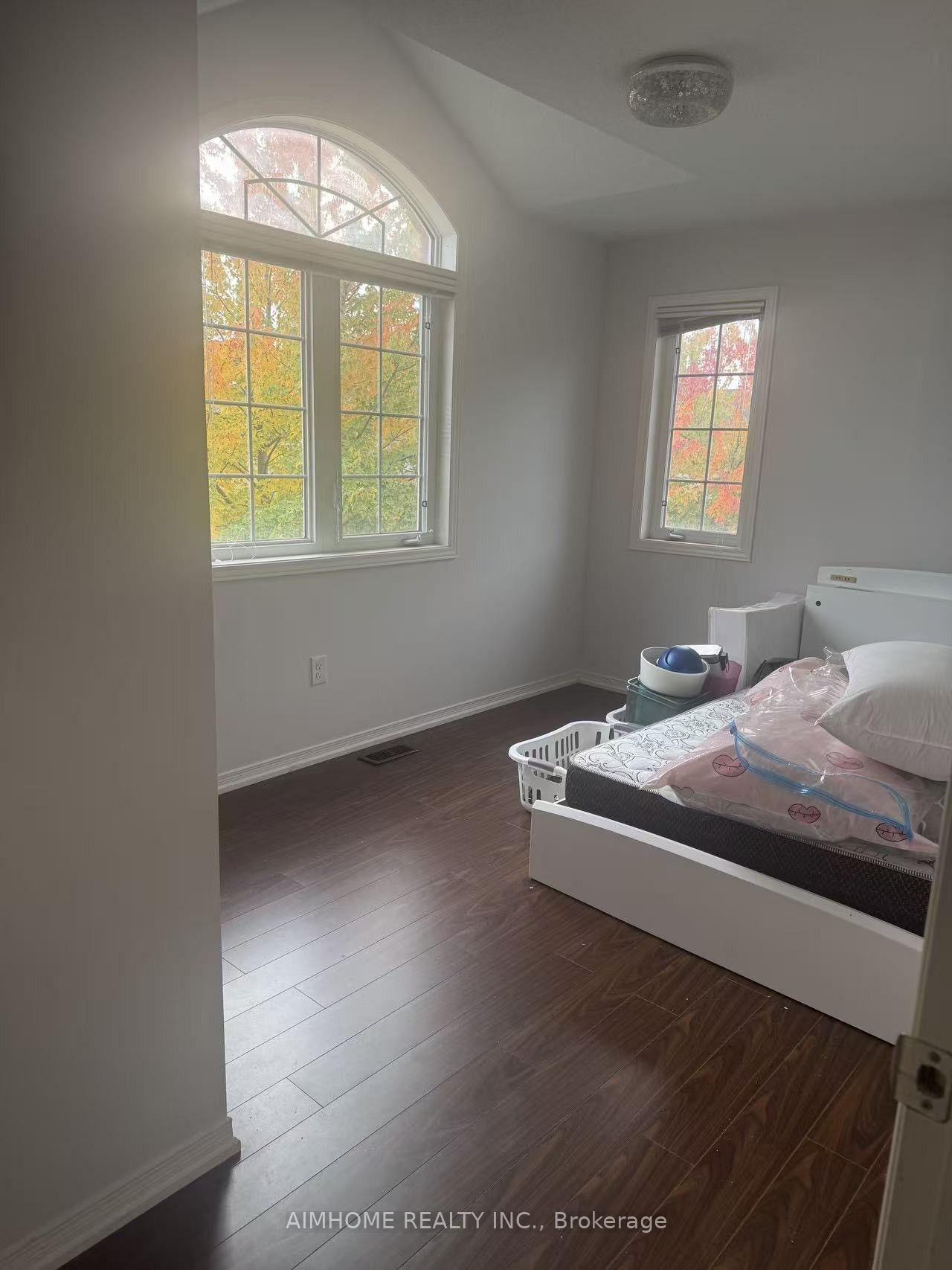 Photo 9 of 1075 Bur Oak Avenue, Markham, Wismer — HOMEH