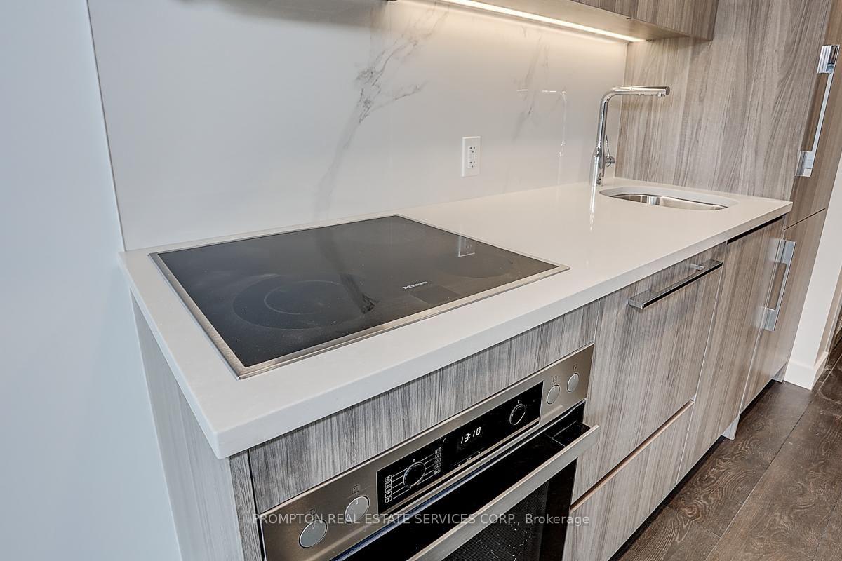 Photo 4 of Unit 603, 38 Widmer Street, Toronto, Waterfront Communities — HOMEH