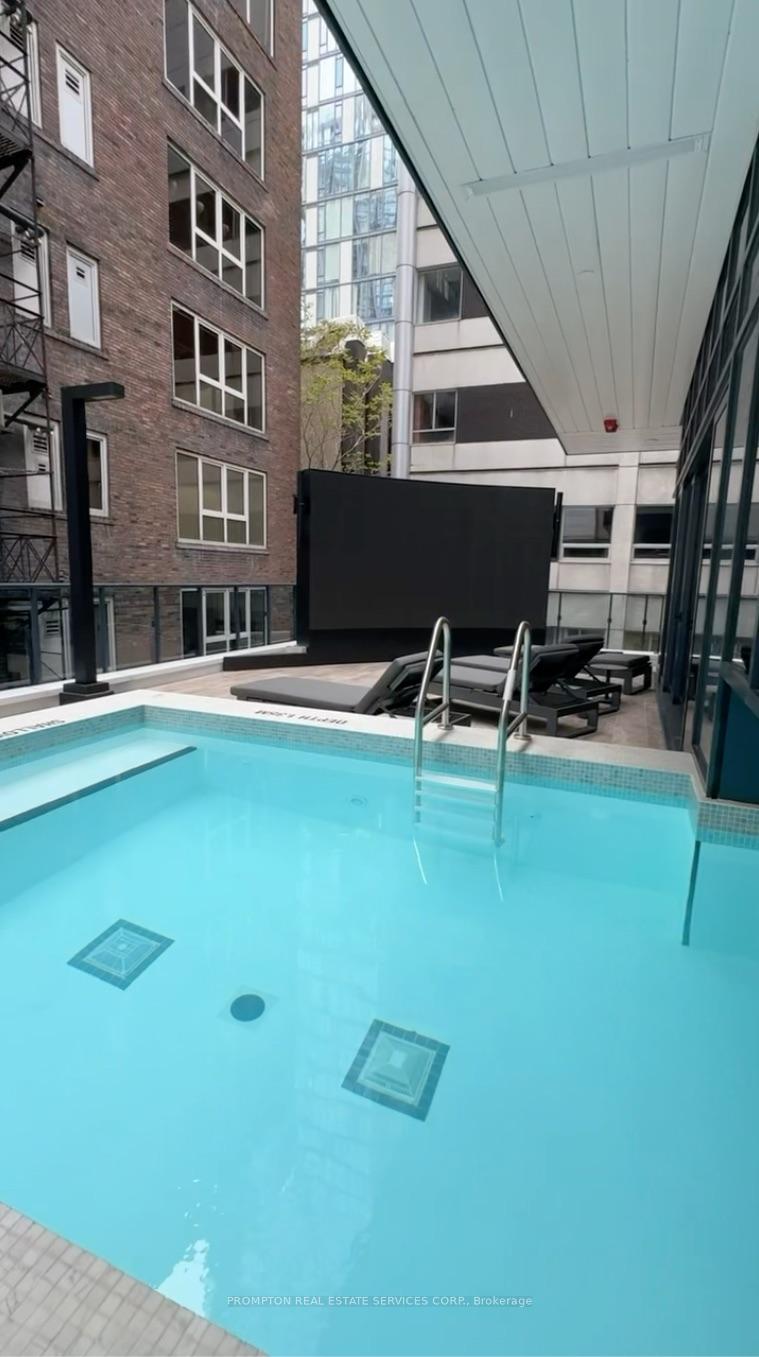 Photo 14 of Unit 603, 38 Widmer Street, Toronto, Waterfront Communities — HOMEH