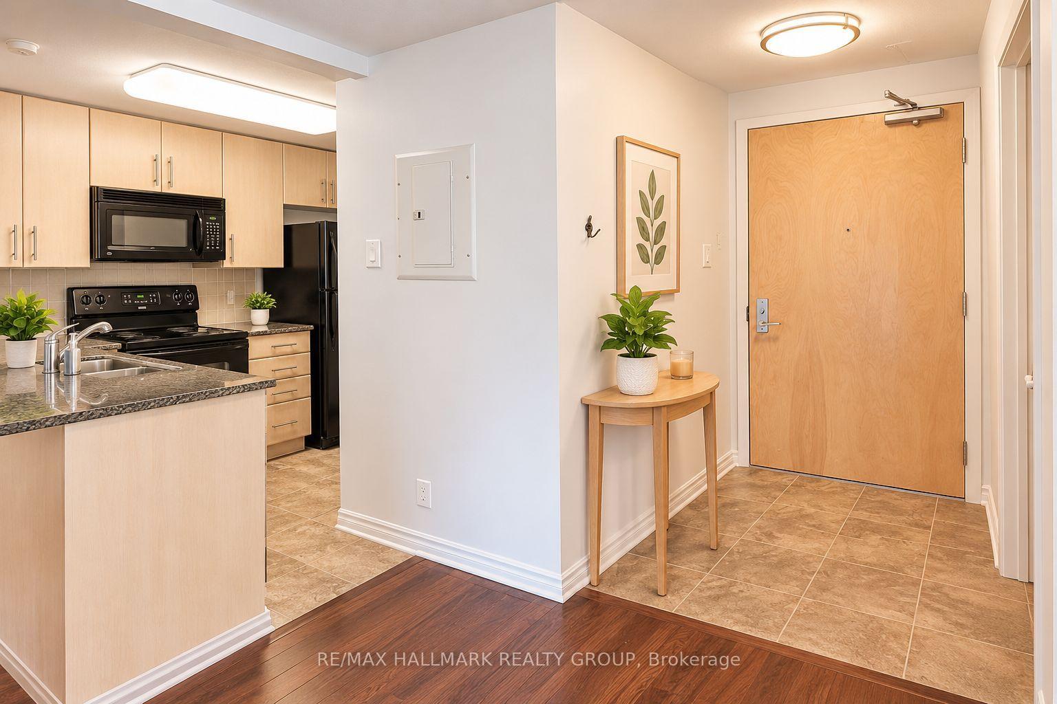Photo 2 of Unit 302, 200 Lett Street, Ottawa, West Centre Town — HOMEH
