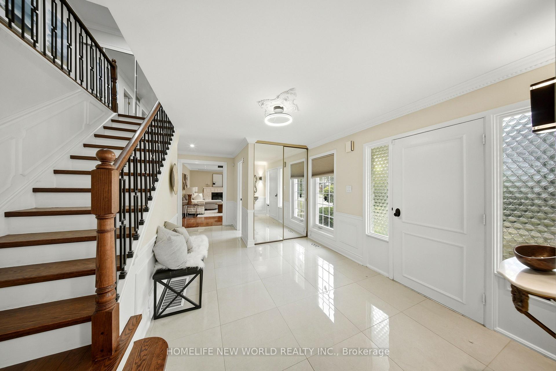 Photo 9 of 18 Dolan Gate, North York, Don Valley Village — HOMEH