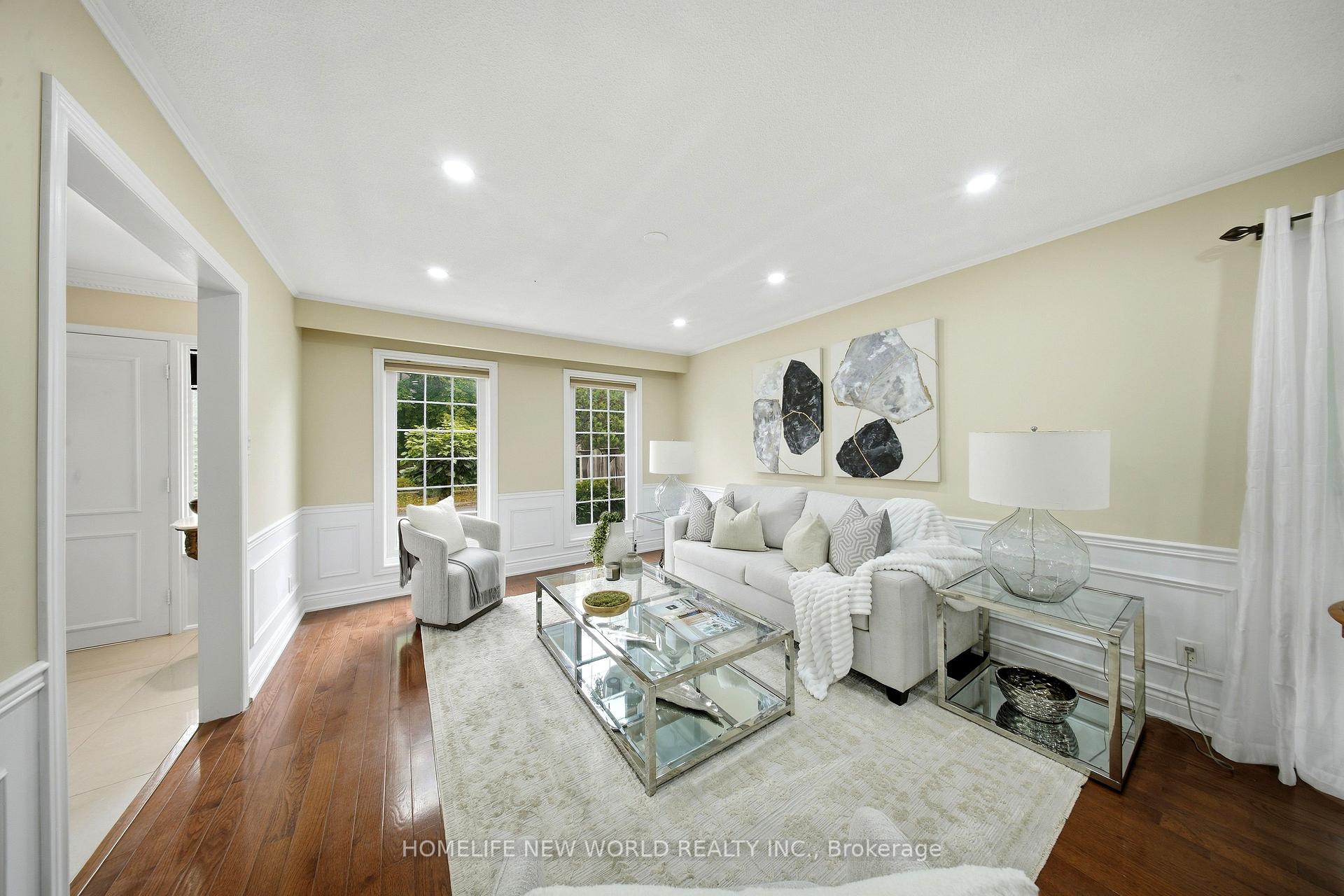 Photo 11 of 18 Dolan Gate, North York, Don Valley Village — HOMEH