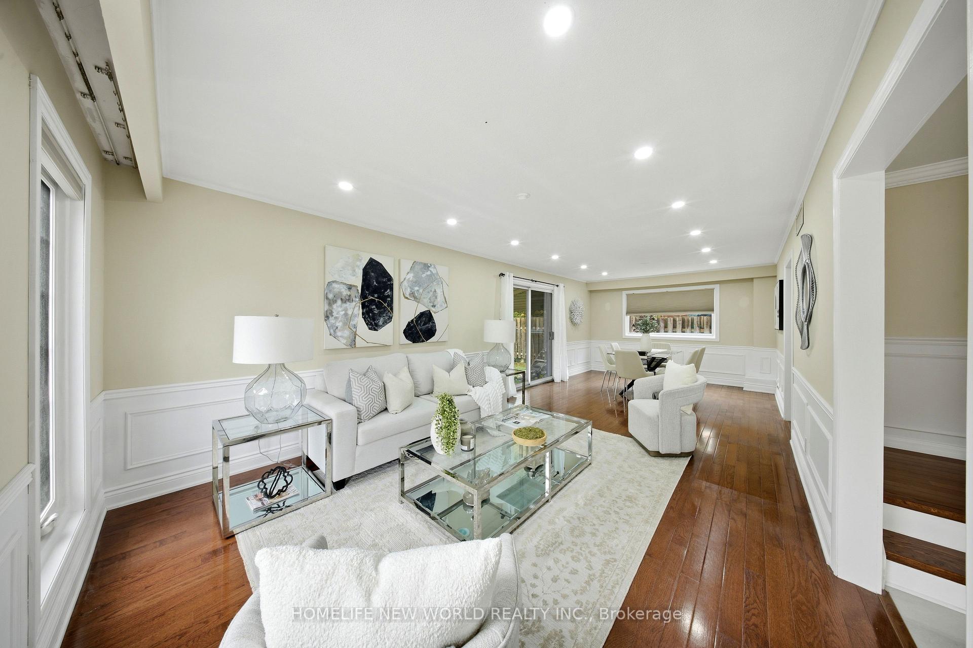 Photo 13 of 18 Dolan Gate, North York, Don Valley Village — HOMEH