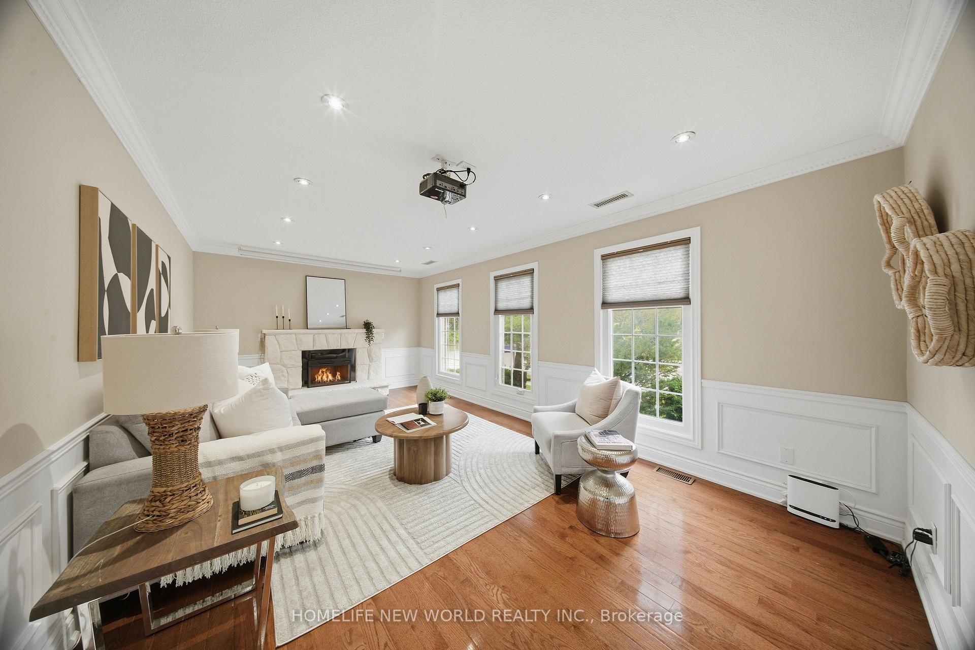 Photo 12 of 18 Dolan Gate, North York, Don Valley Village — HOMEH