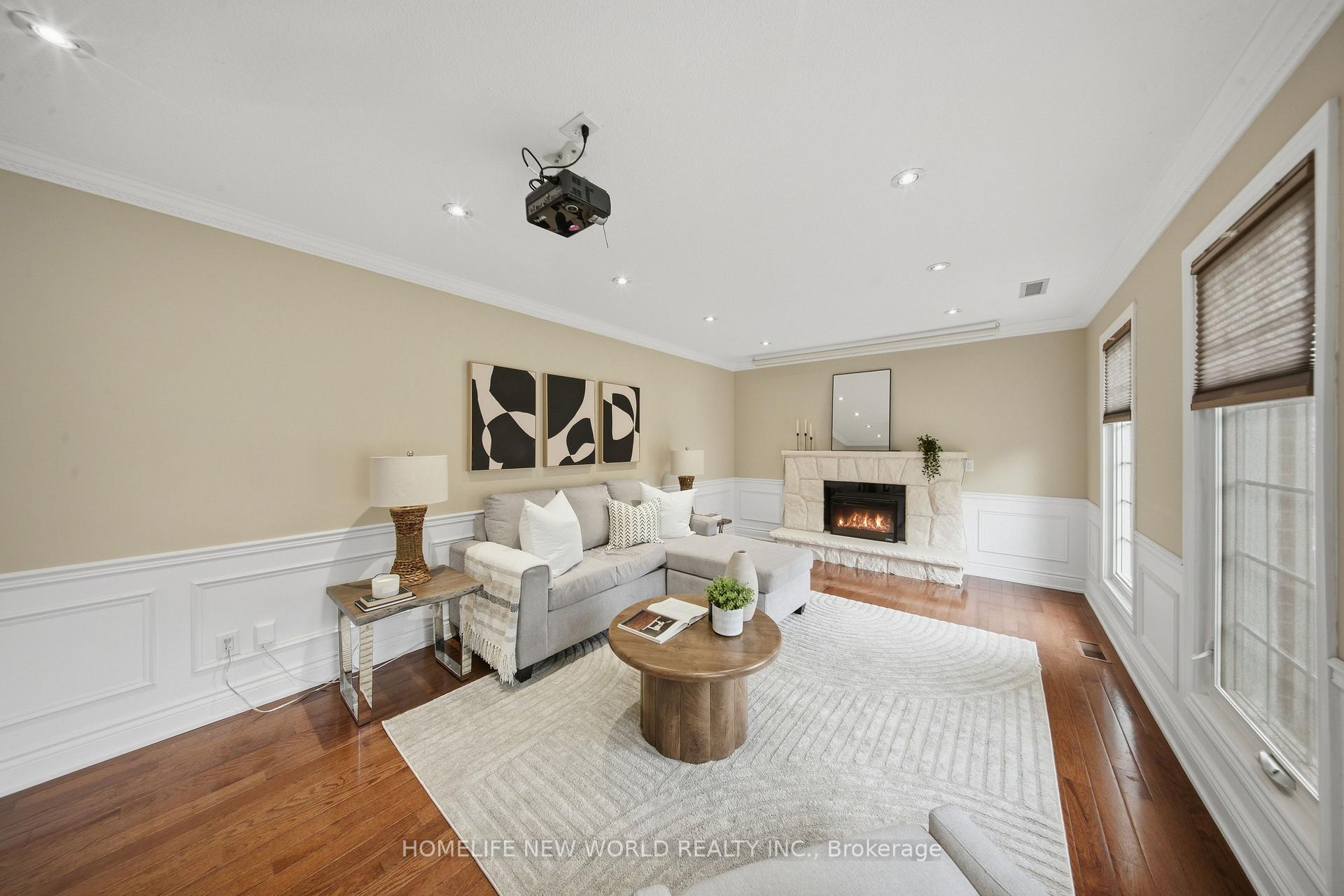 Photo 15 of 18 Dolan Gate, North York, Don Valley Village — HOMEH
