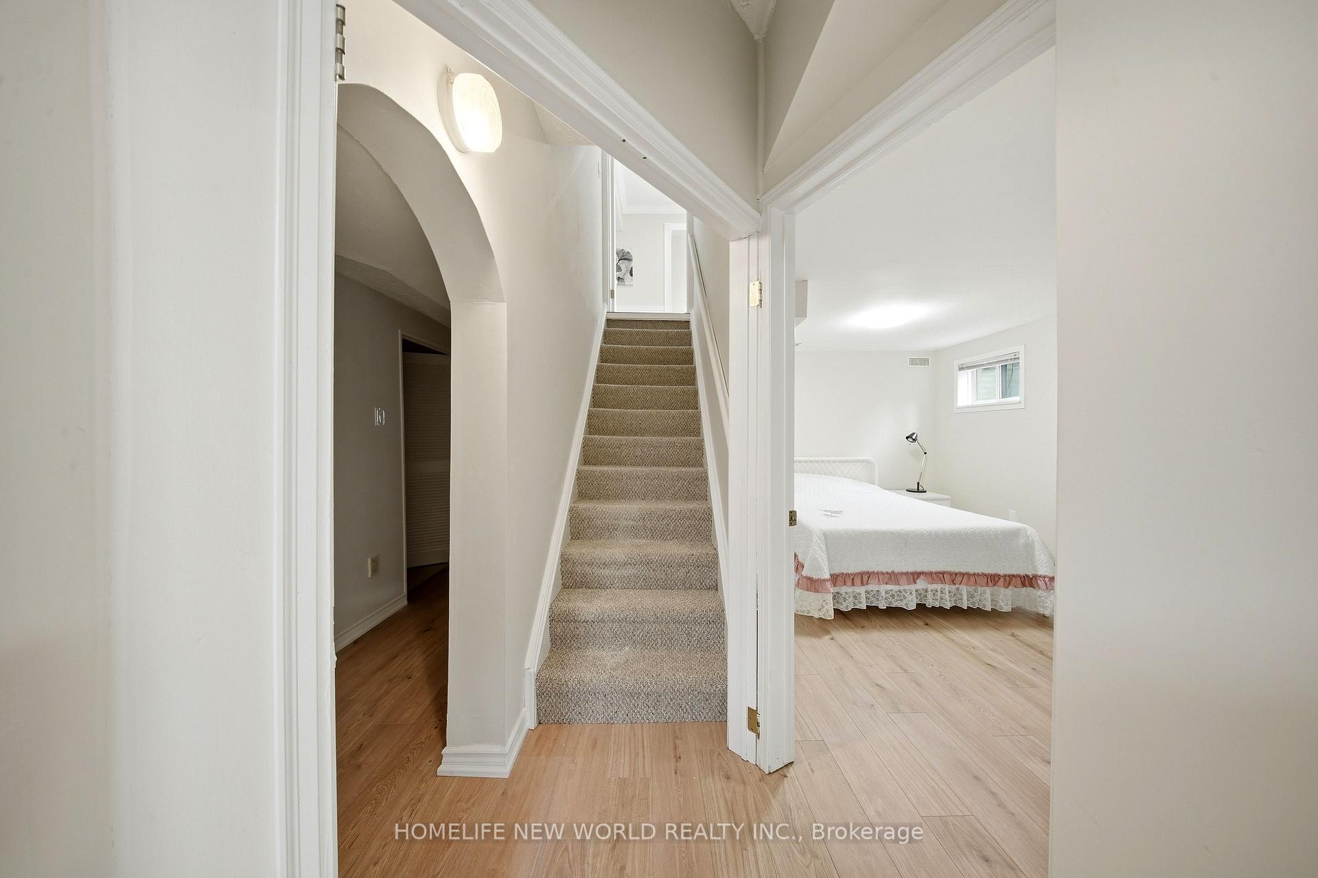 Photo 34 of 18 Dolan Gate, North York, Don Valley Village — HOMEH