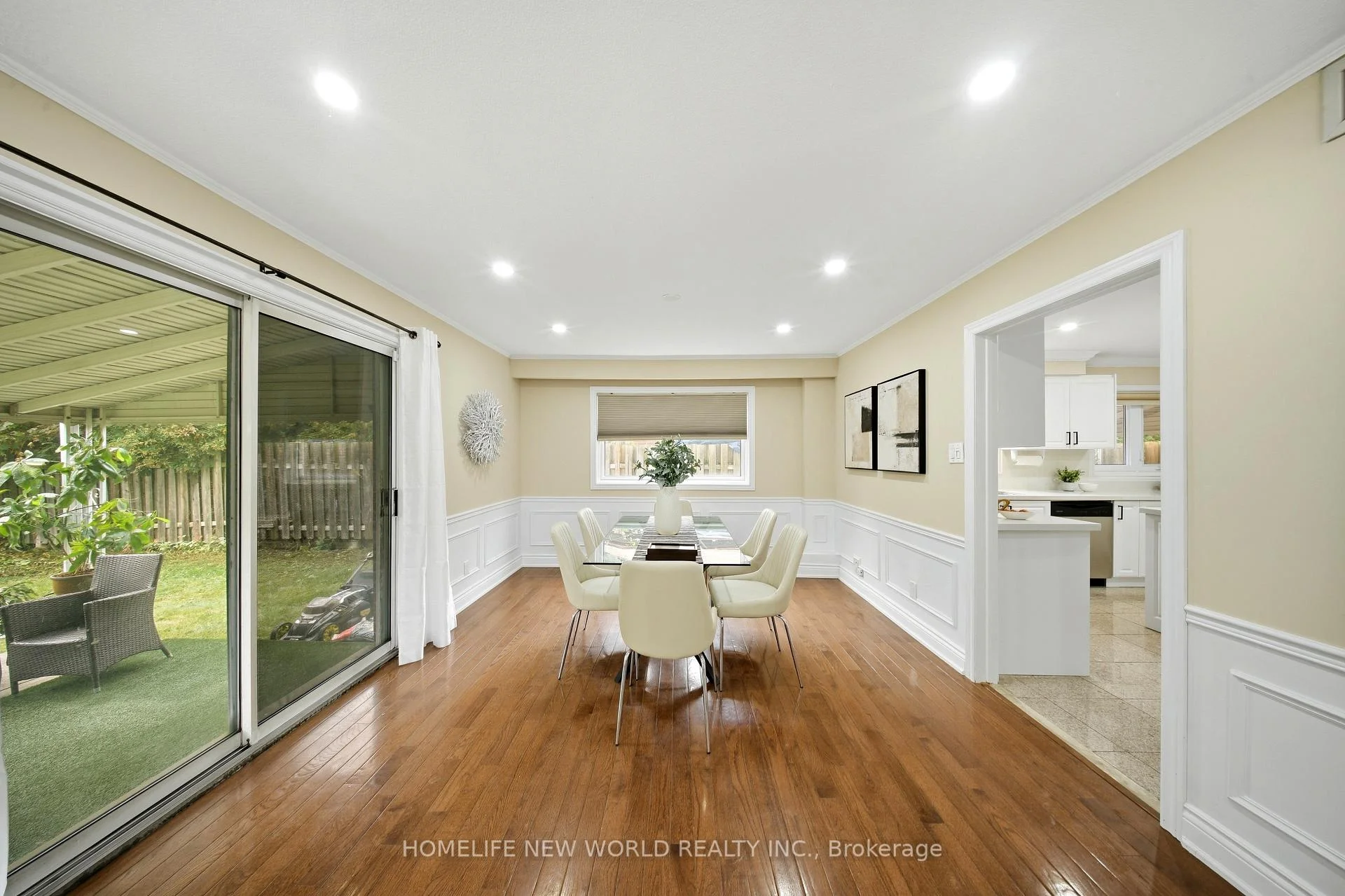Photo 21 of 18 Dolan Gate, North York, Don Valley Village — HOMEH