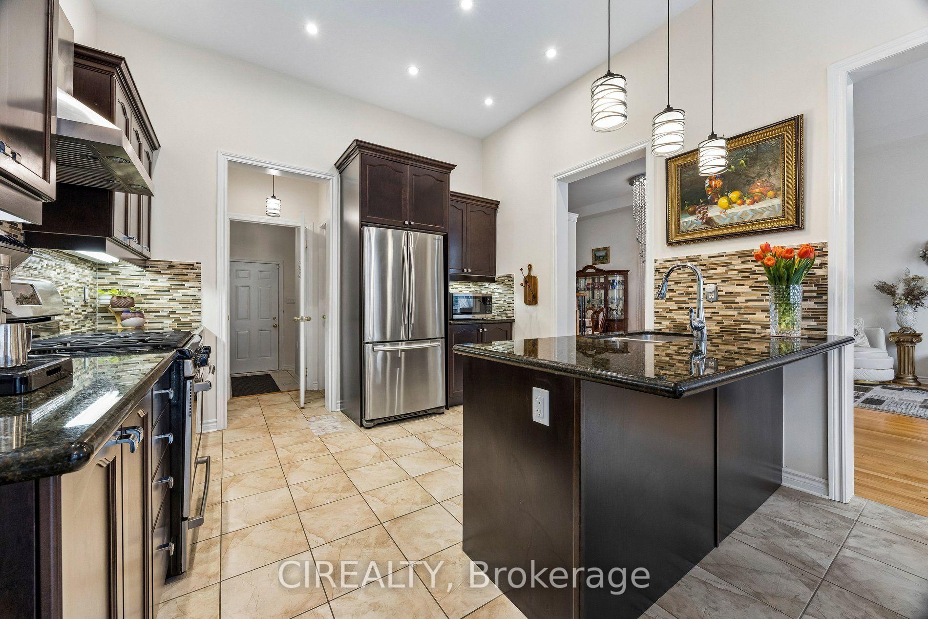 Photo 14 of 289 Chatfield Drive, Vaughan, Vellore Village — HOMEH