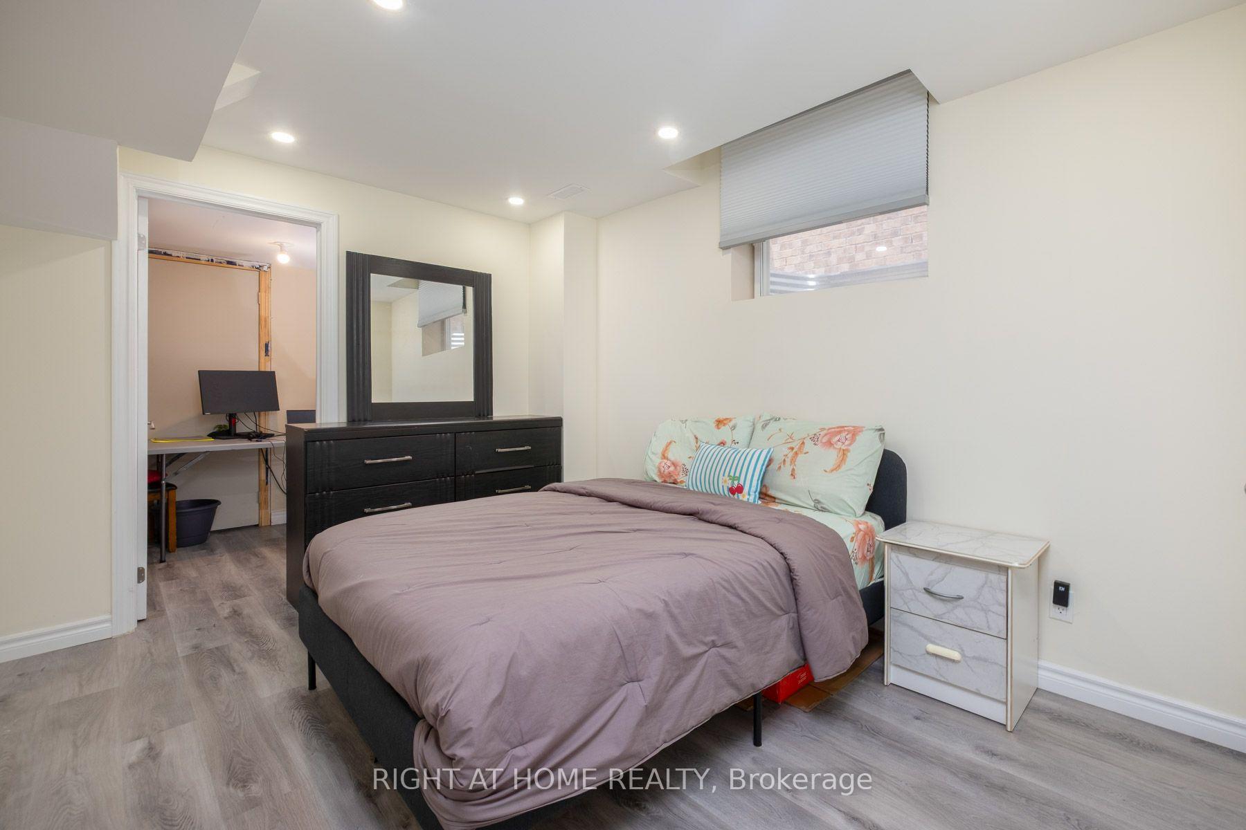 Photo 22 of 43 Vickery Street, Whitby, Williamsburg — HOMEH