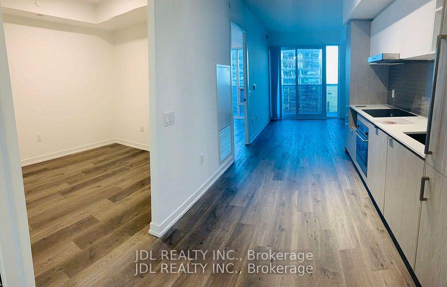 Photo 4 of Unit 3310, 55 Cooper Street, Toronto, Waterfront Communities — HOMEH