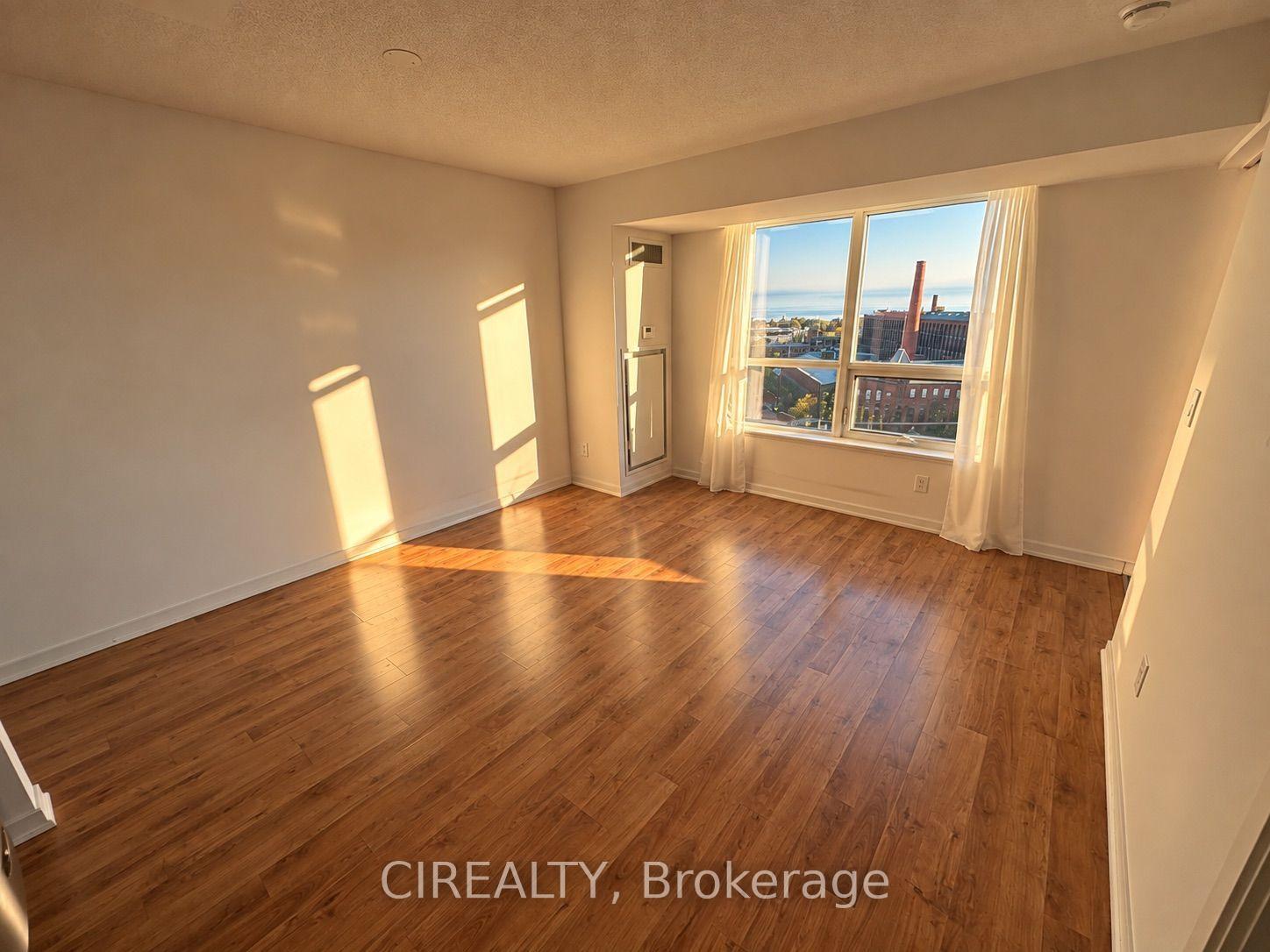 Photo 9 of Unit 1216, 38 Joe Shuster Way, Toronto, Niagara — HOMEH
