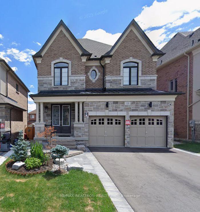 Photo 1 of 13 Cheswick Court, Markham, Greensborough — HOMEH