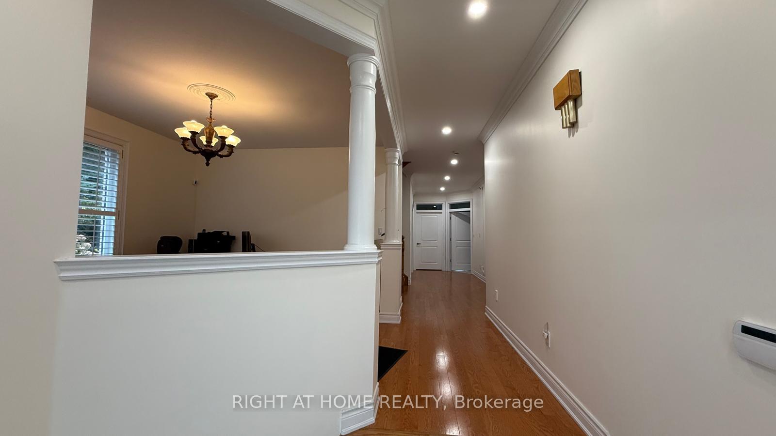 Photo 2 of 96 Bradgate Drive, Markham, Thornlea — HOMEH