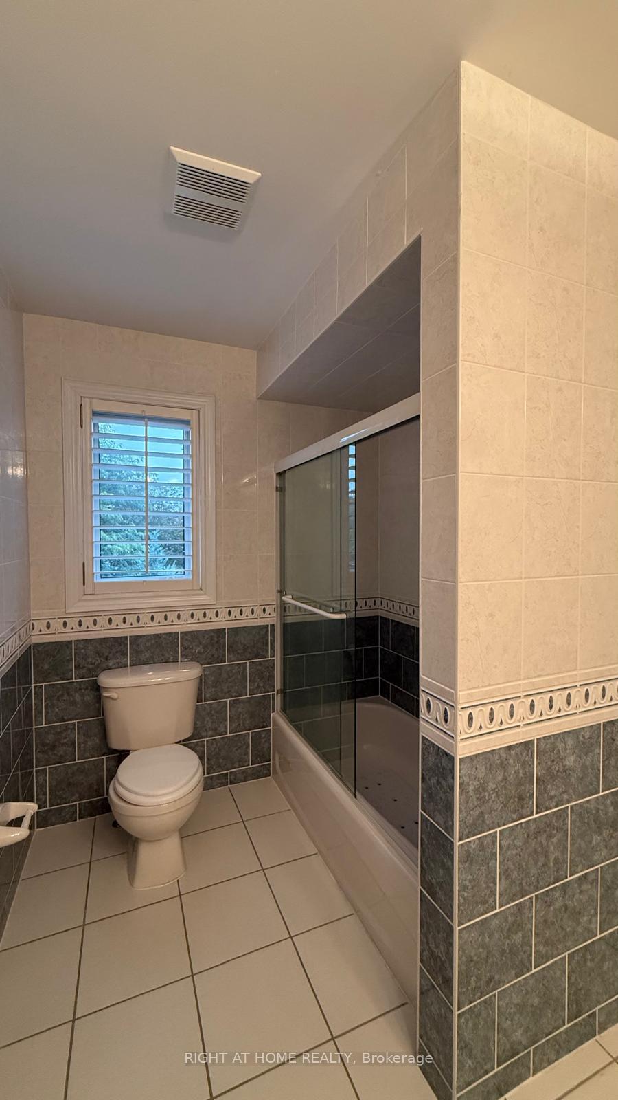 Photo 15 of 96 Bradgate Drive, Markham, Thornlea — HOMEH