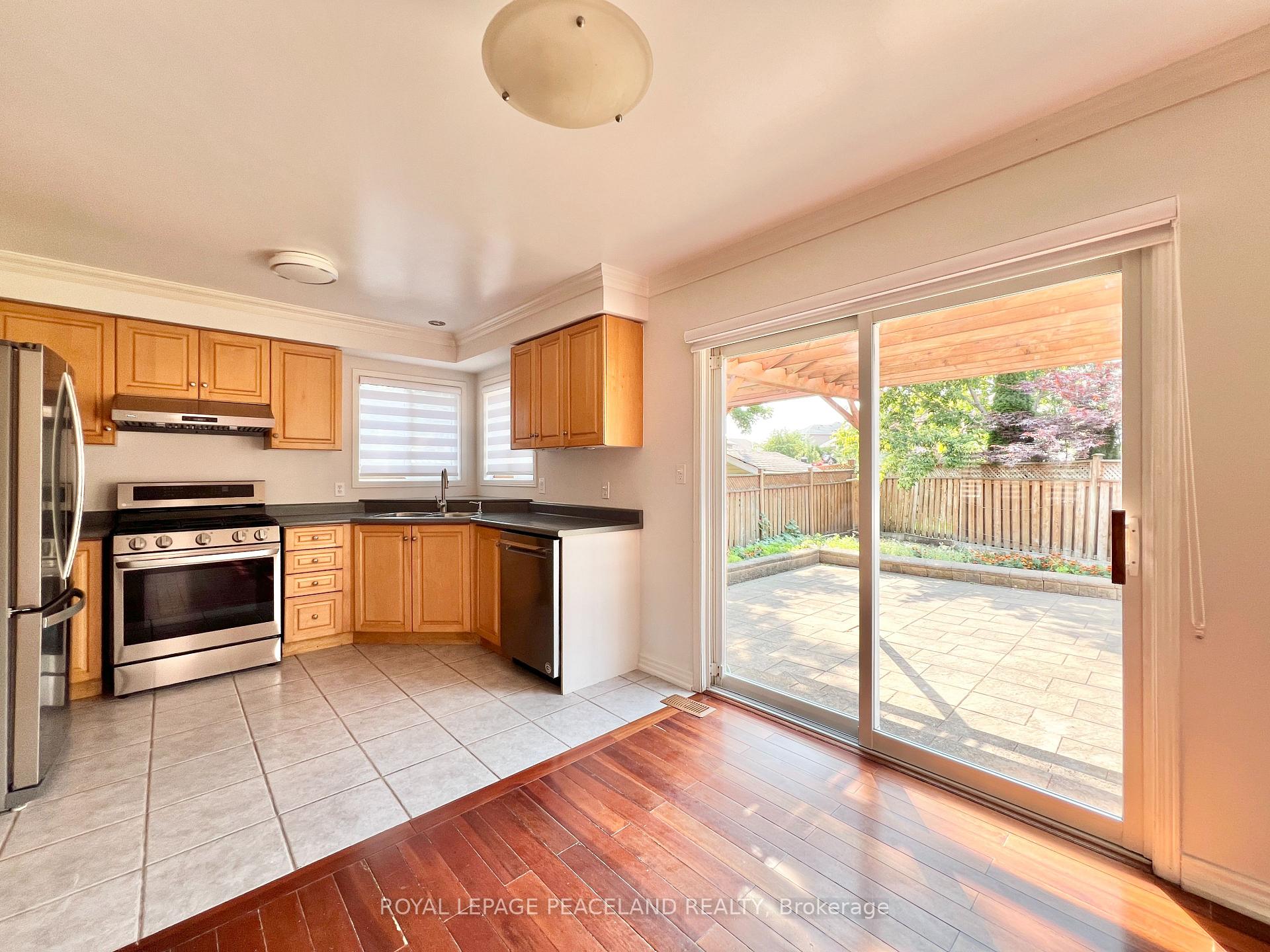 Photo 8 of 54 Treasure Road, Vaughan, Vellore Village — HOMEH