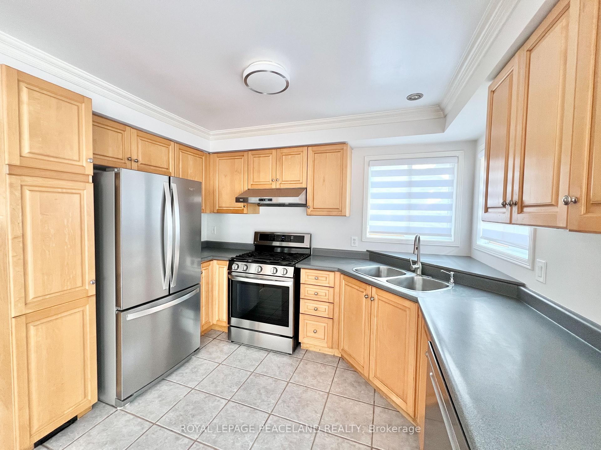 Photo 7 of 54 Treasure Road, Vaughan, Vellore Village — HOMEH