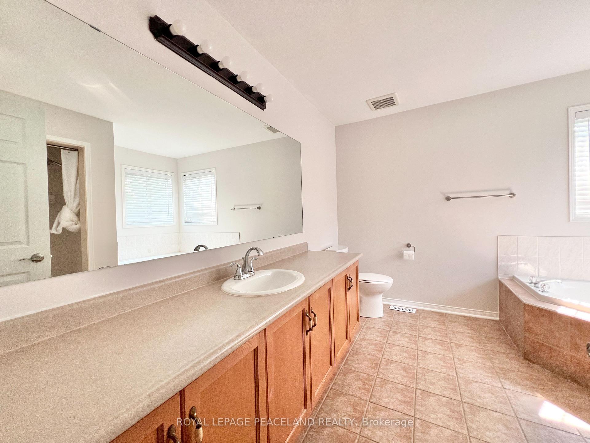 Photo 20 of 54 Treasure Road, Vaughan, Vellore Village — HOMEH