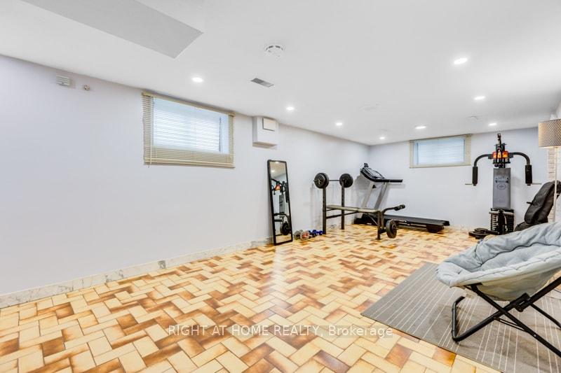Photo 11 of 15 Tuna Court, Hamilton, Templemead — HOMEH
