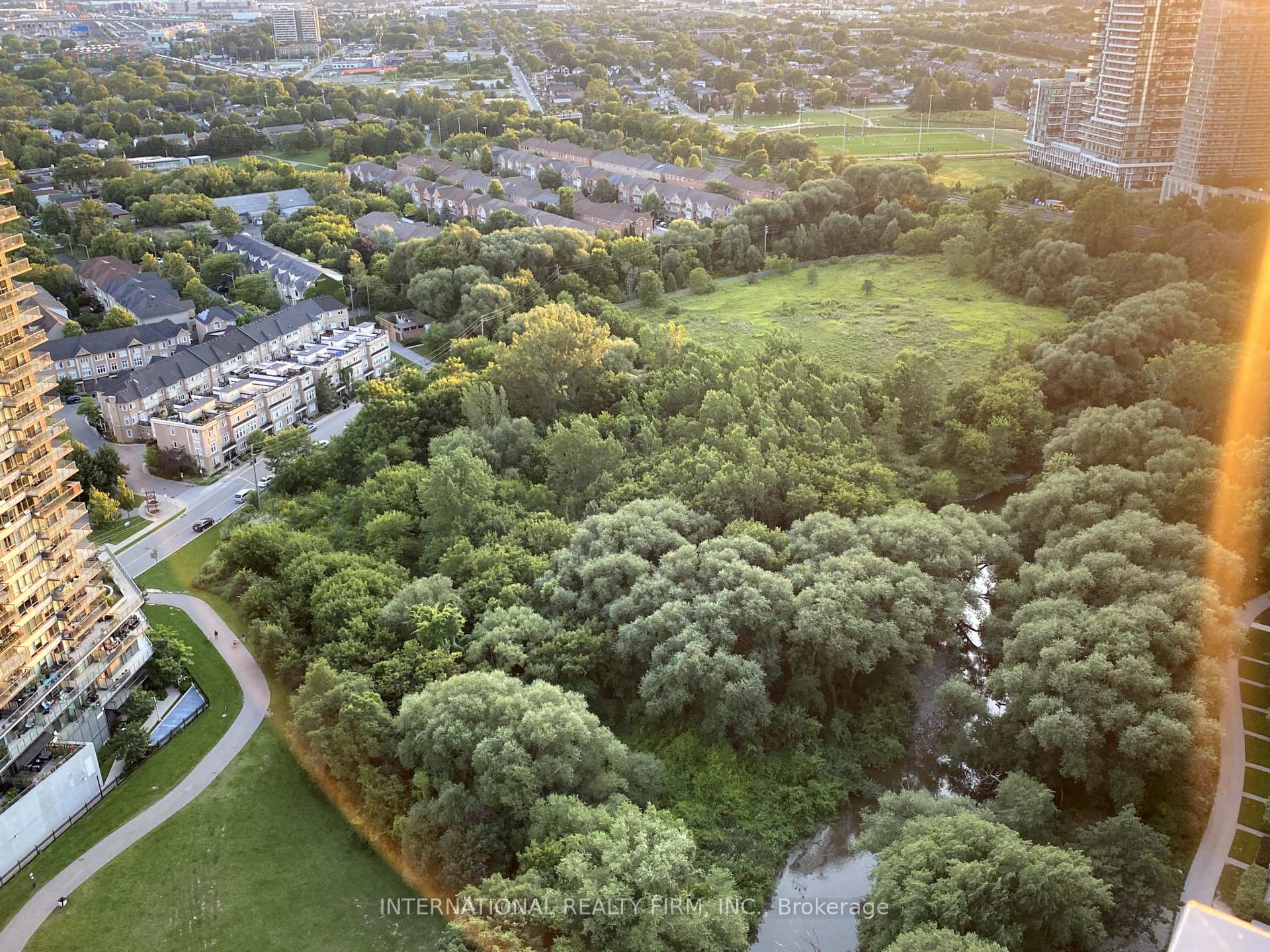Photo of Unit 3606, 2212 Lakeshore Road W