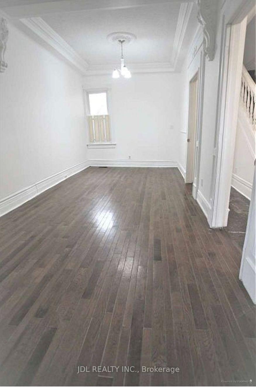Photo 6 of Unit Unit A Main Floor, 298 Robert St Street, Toronto, University — HOMEH