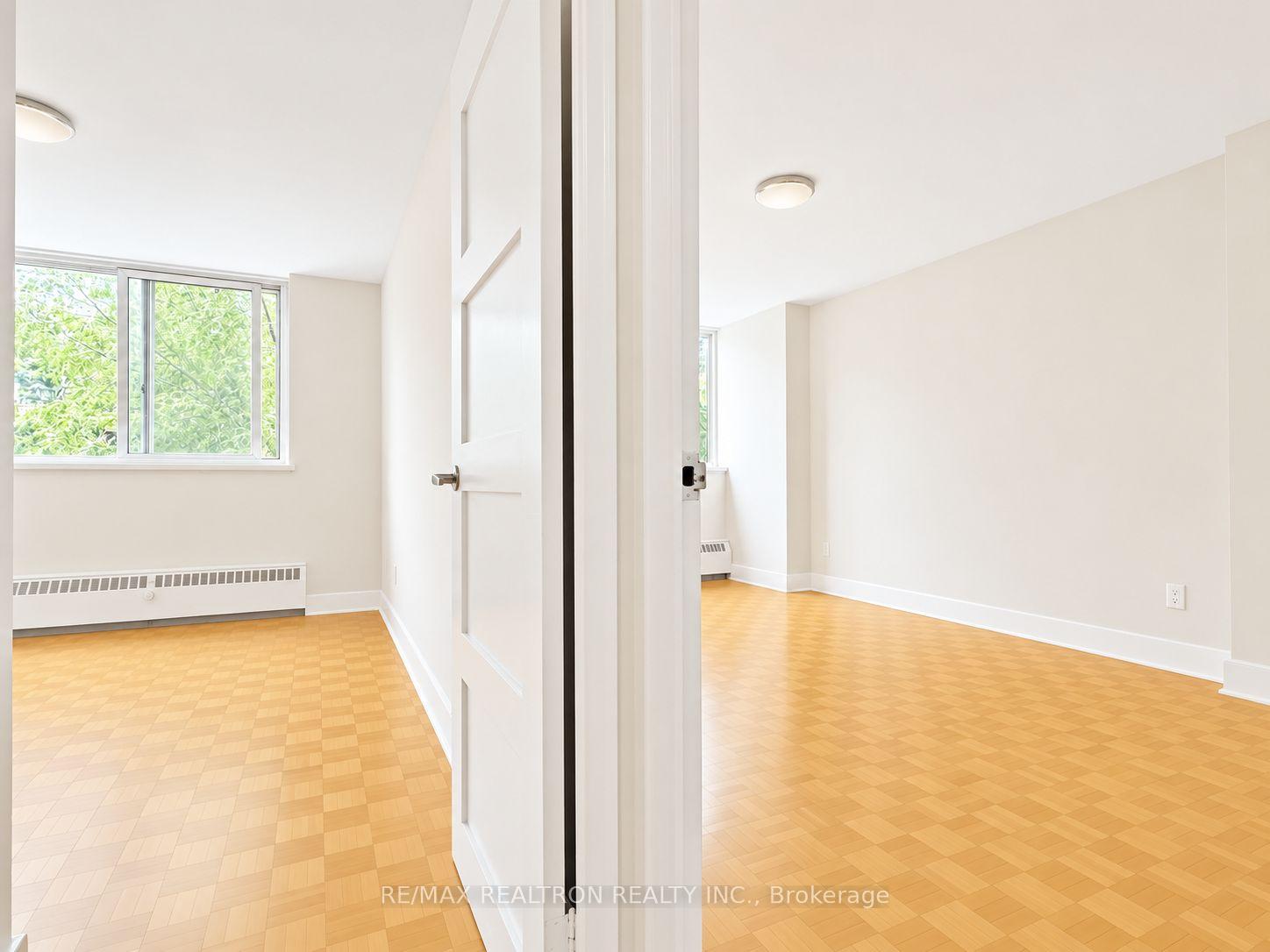 Photo 9 of Unit 307, 10 Shallmar Boulevard, Toronto, Forest Hill North — HOMEH