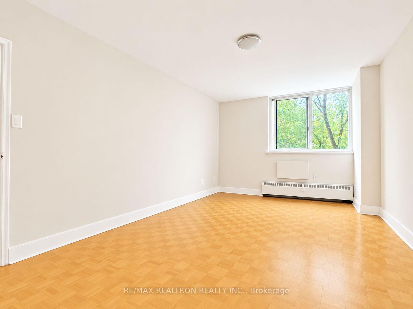 Photo 11 of Unit 307, 10 Shallmar Boulevard, Toronto, Forest Hill North — HOMEH