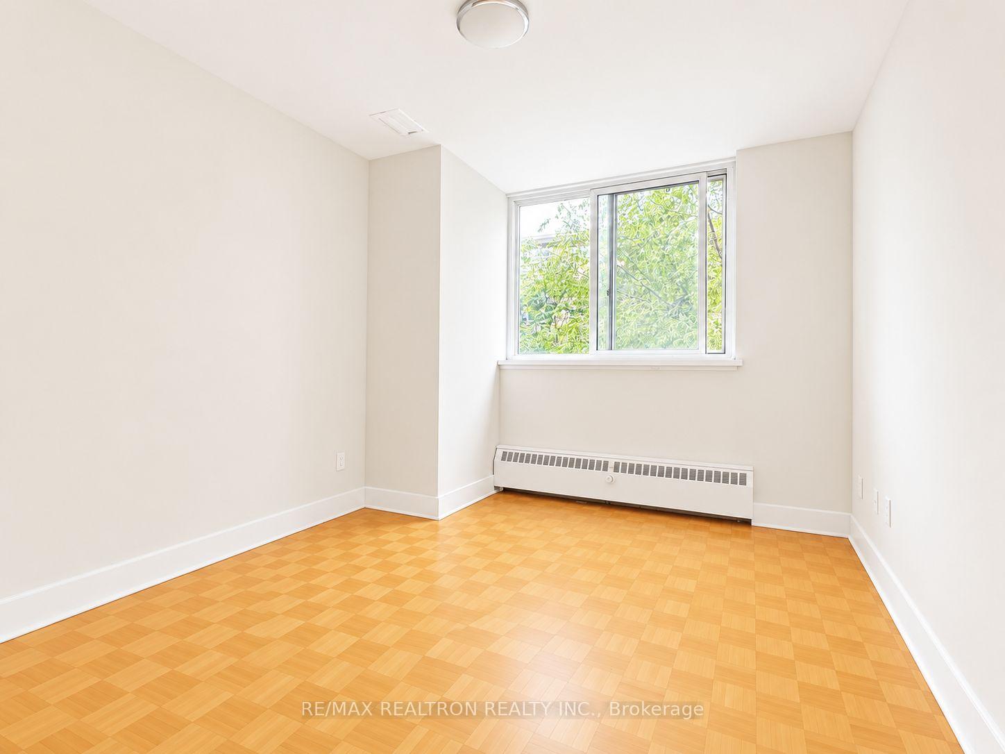 Photo 14 of Unit 307, 10 Shallmar Boulevard, Toronto, Forest Hill North — HOMEH