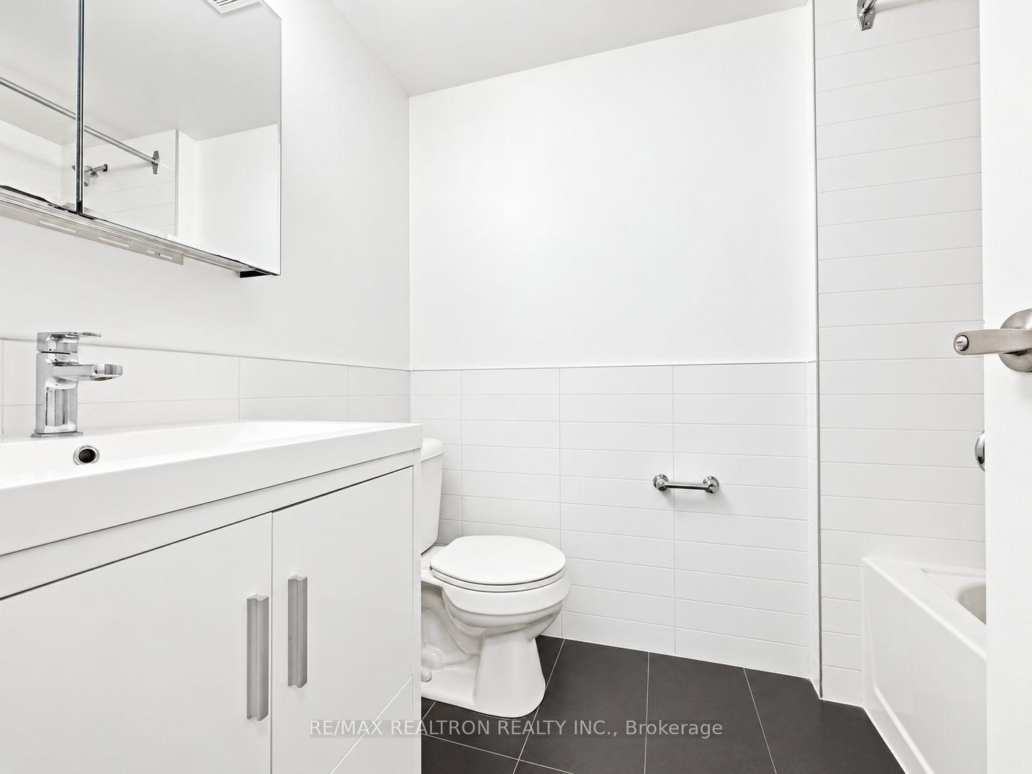 Photo 17 of Unit 307, 10 Shallmar Boulevard, Toronto, Forest Hill North — HOMEH