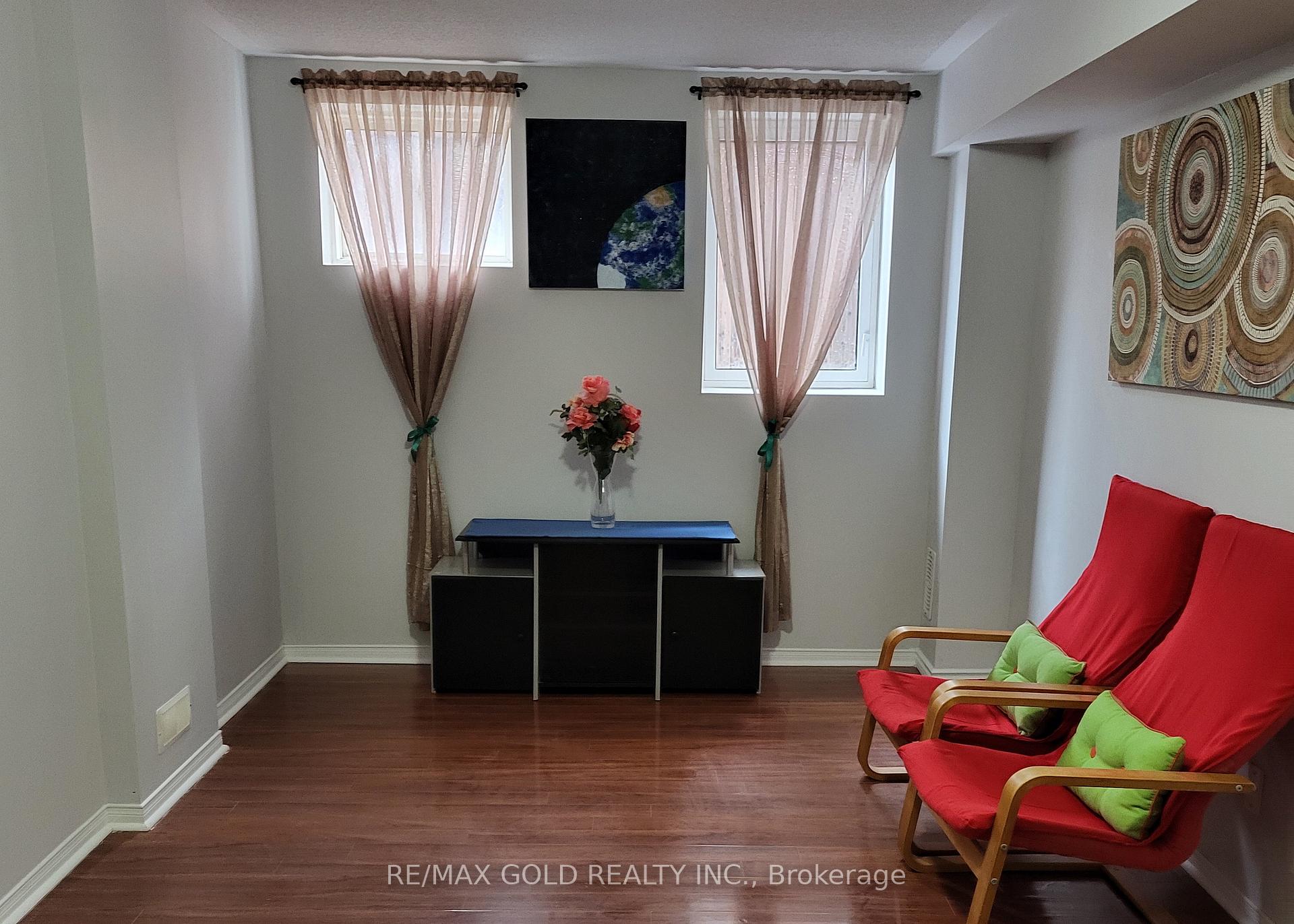 Photo 9 of Unit Basemnt, 12 Lillian Crescent, Brampton, Sandringham-Wellington — HOMEH