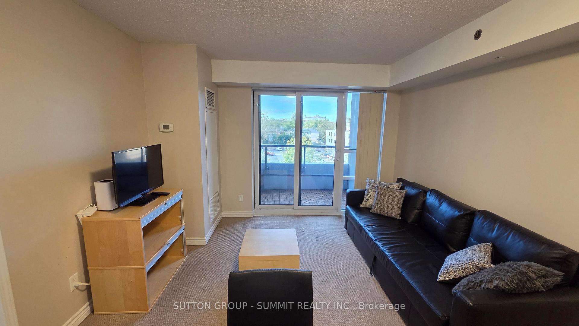 Photo 6 of Unit 409, 35 Saranac Boulevard, Toronto, Englemount-Lawrence — HOMEH