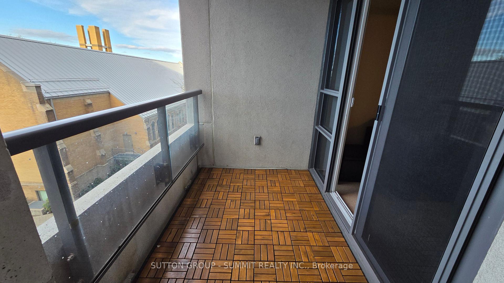 Photo 12 of Unit 409, 35 Saranac Boulevard, Toronto, Englemount-Lawrence — HOMEH