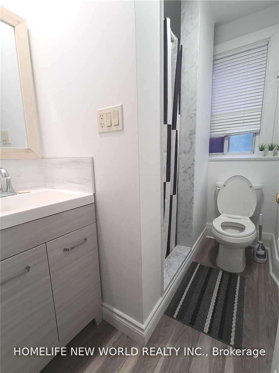 Photo 4 of Unit 2nd Fl, 1353 St Clair Avenue W, Toronto, Corso Italia-Davenport — HOMEH