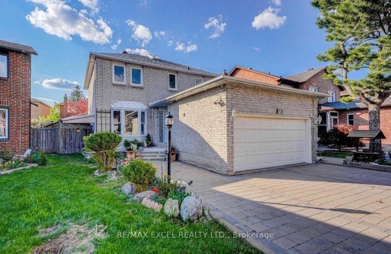 Photo 2 of Unit Upper, 70 Weldrick Road E, Richmond Hill, Harding — HOMEH
