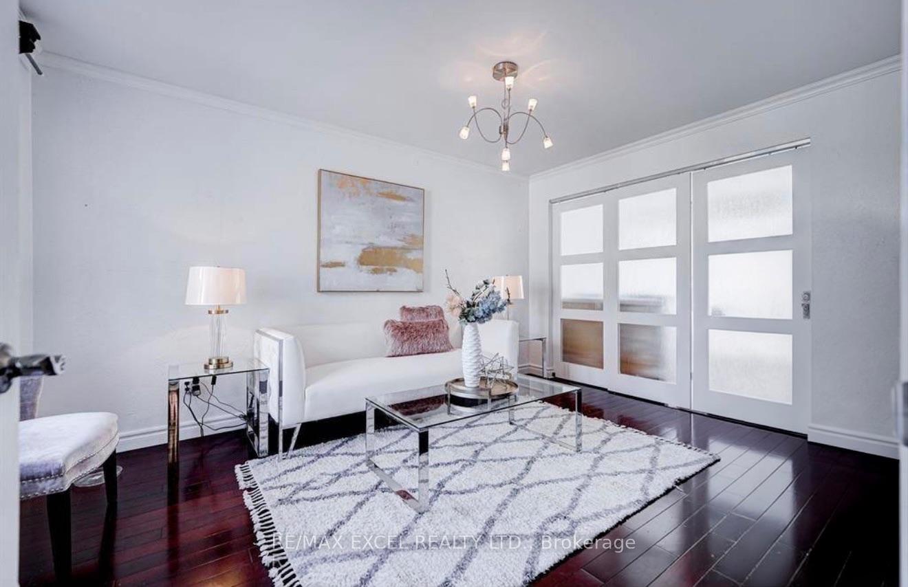 Photo 9 of Unit Upper, 70 Weldrick Road E, Richmond Hill, Harding — HOMEH