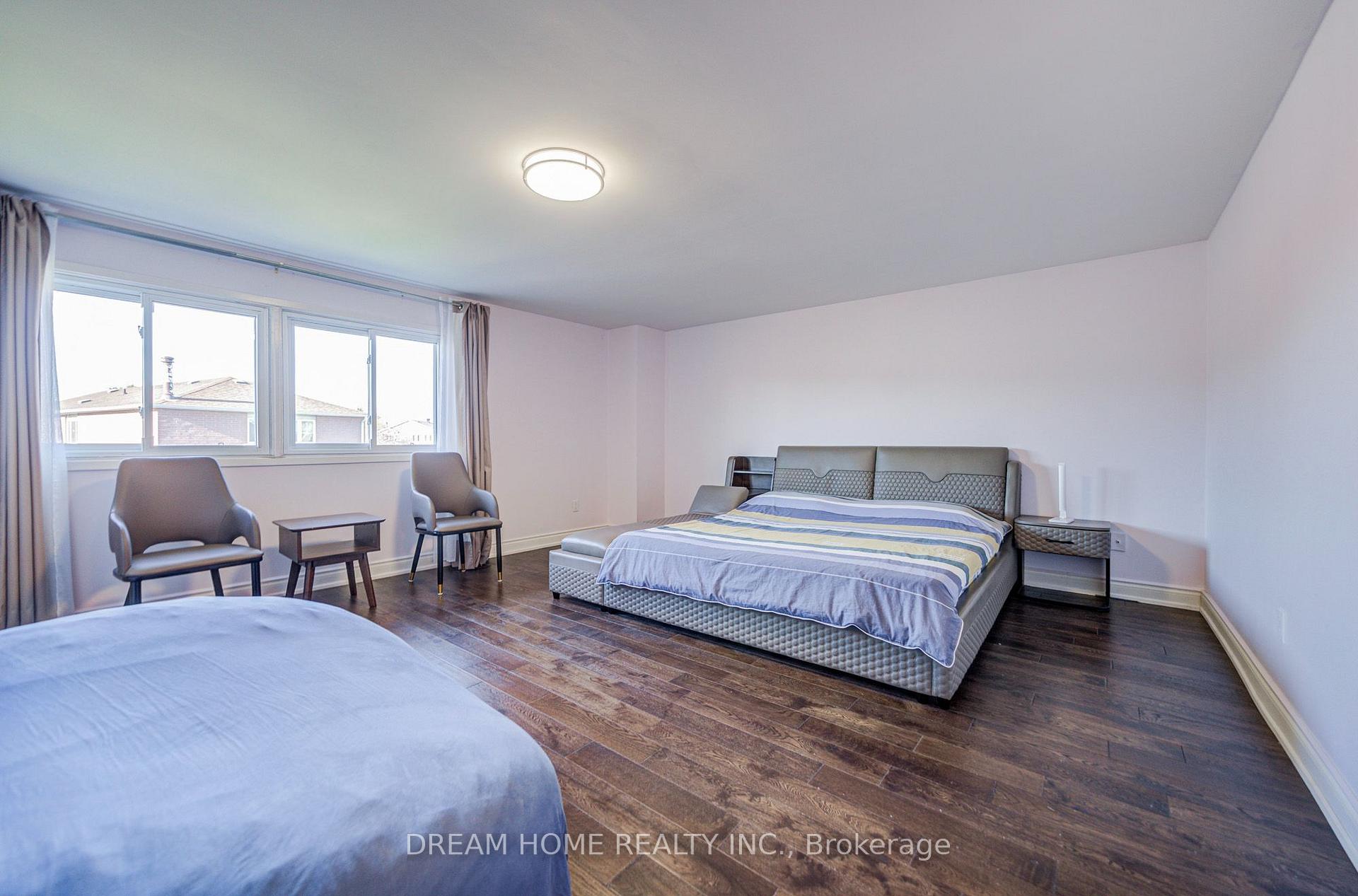 Photo 22 of 100 Douglas Haig Drive, Markham, Middlefield — HOMEH