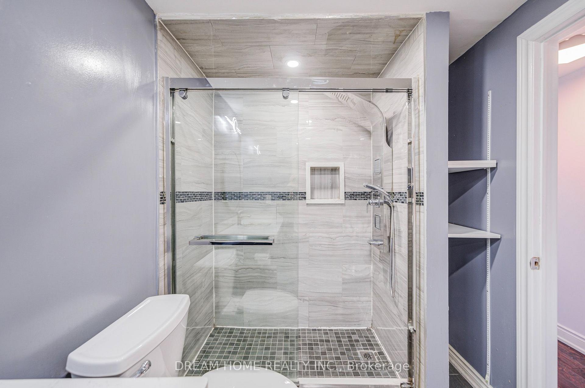 Photo 26 of 100 Douglas Haig Drive, Markham, Middlefield — HOMEH