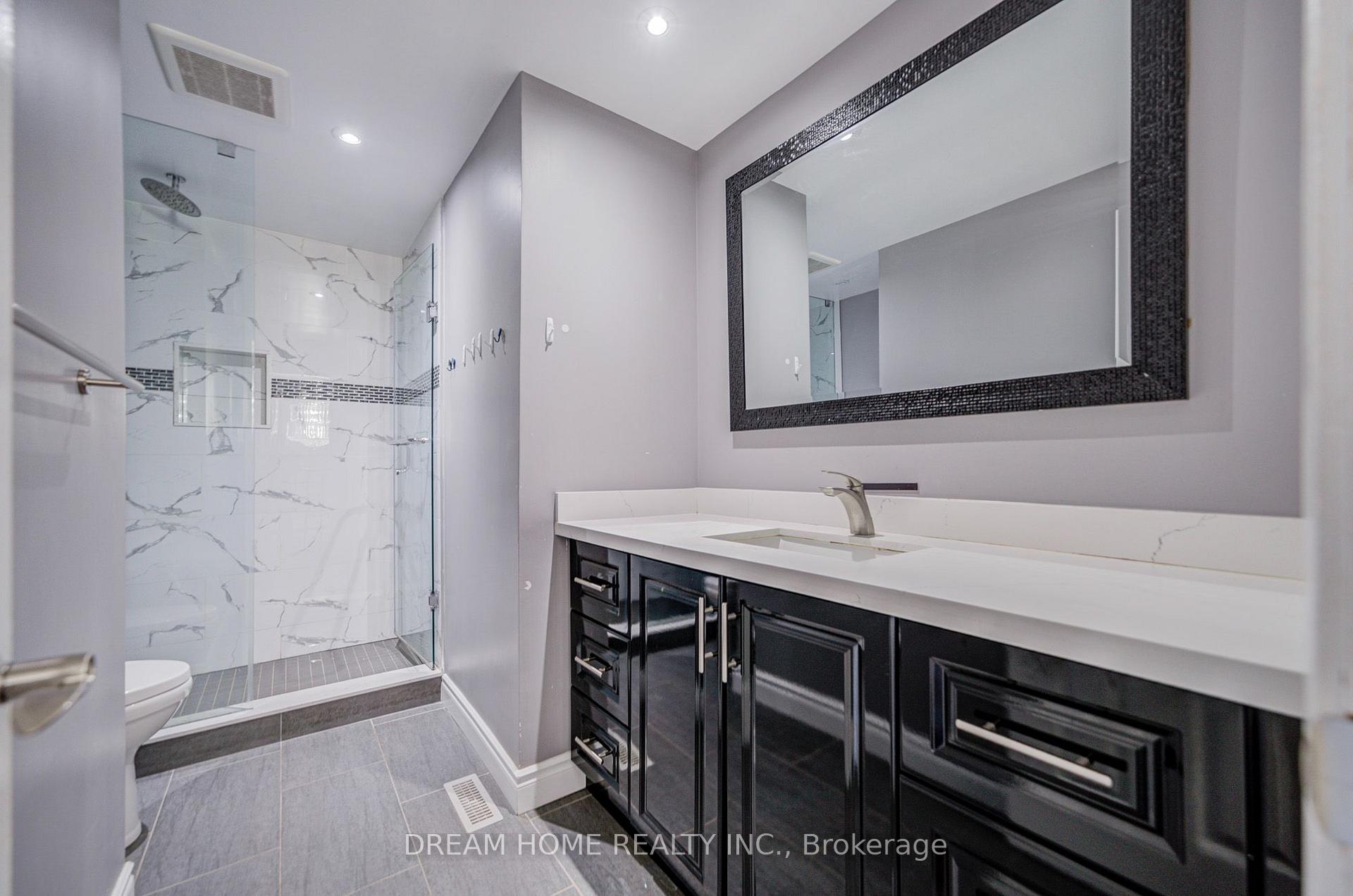 Photo 29 of 100 Douglas Haig Drive, Markham, Middlefield — HOMEH