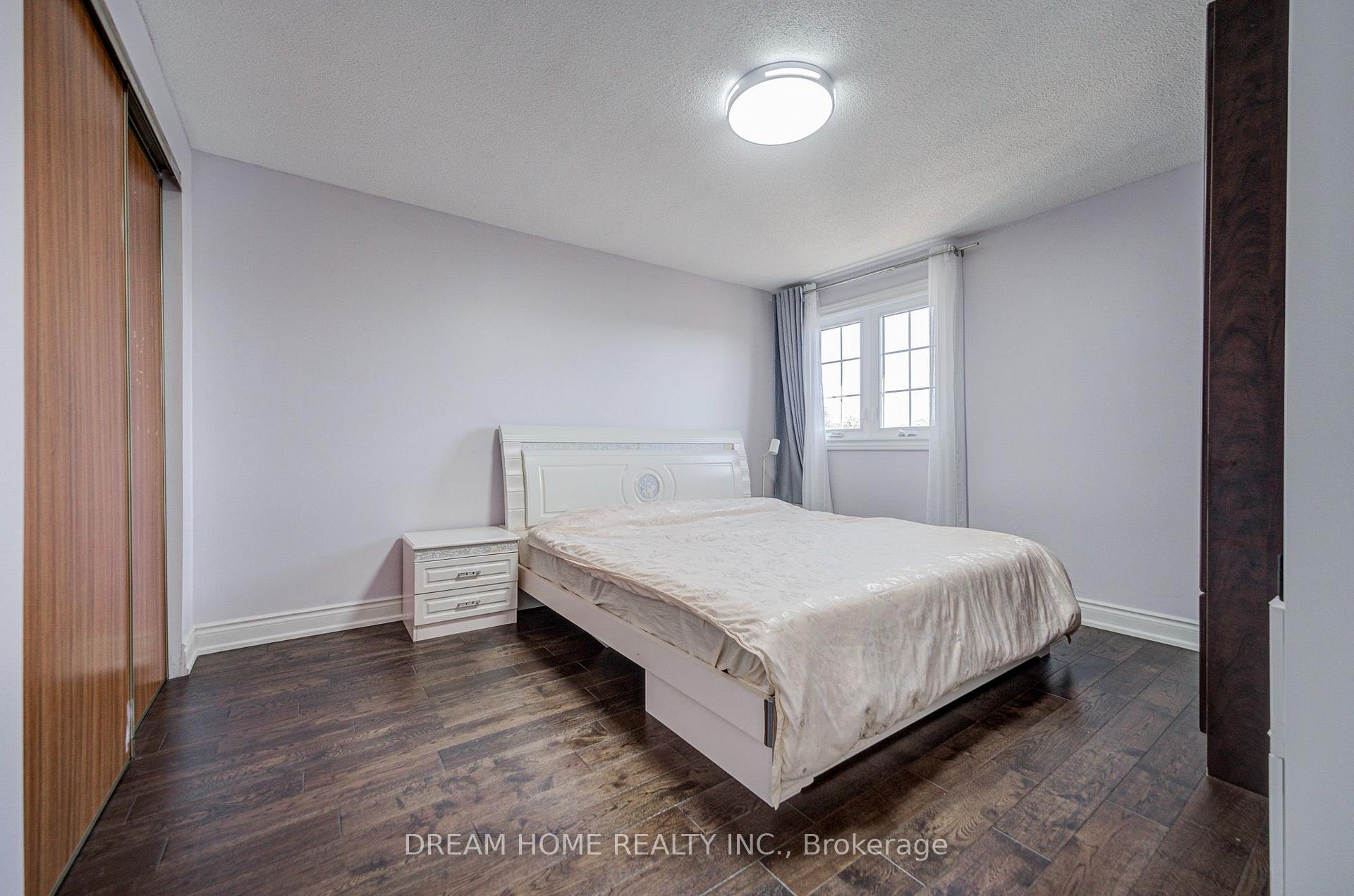 Photo 30 of 100 Douglas Haig Drive, Markham, Middlefield — HOMEH