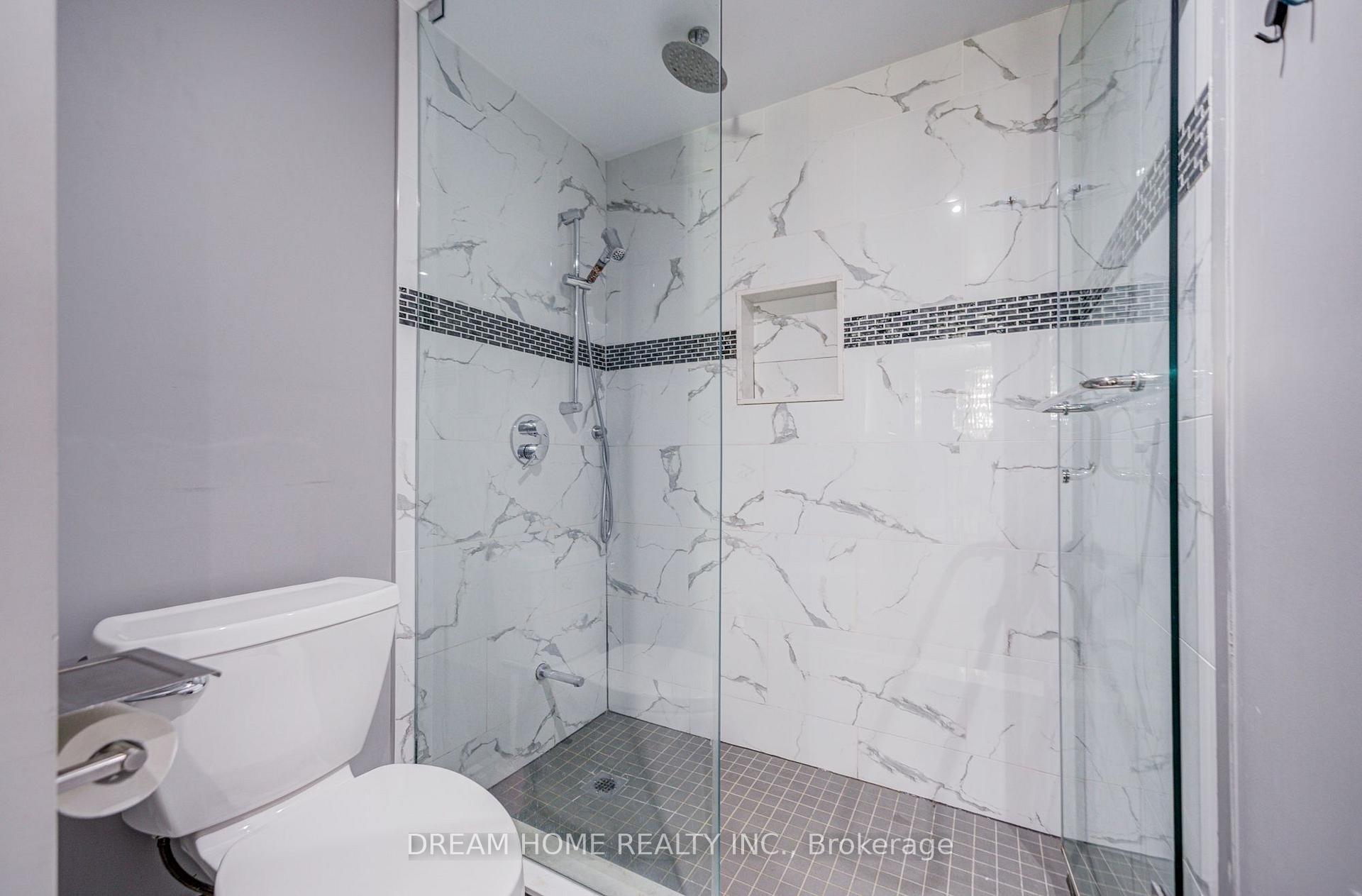 Photo 31 of 100 Douglas Haig Drive, Markham, Middlefield — HOMEH