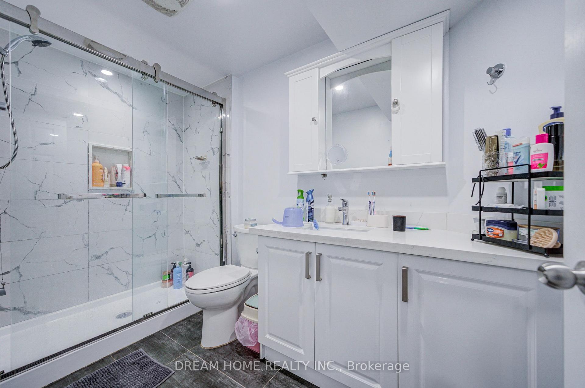 Photo 41 of 100 Douglas Haig Drive, Markham, Middlefield — HOMEH