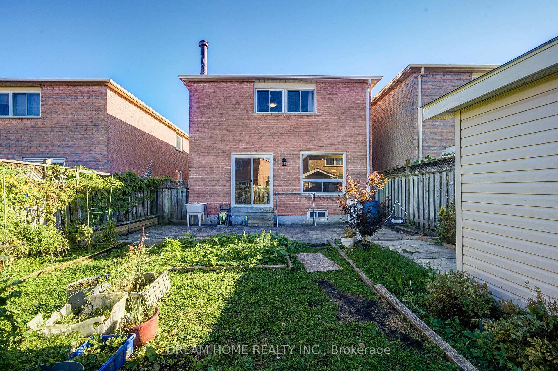 Photo 43 of 100 Douglas Haig Drive, Markham, Middlefield — HOMEH