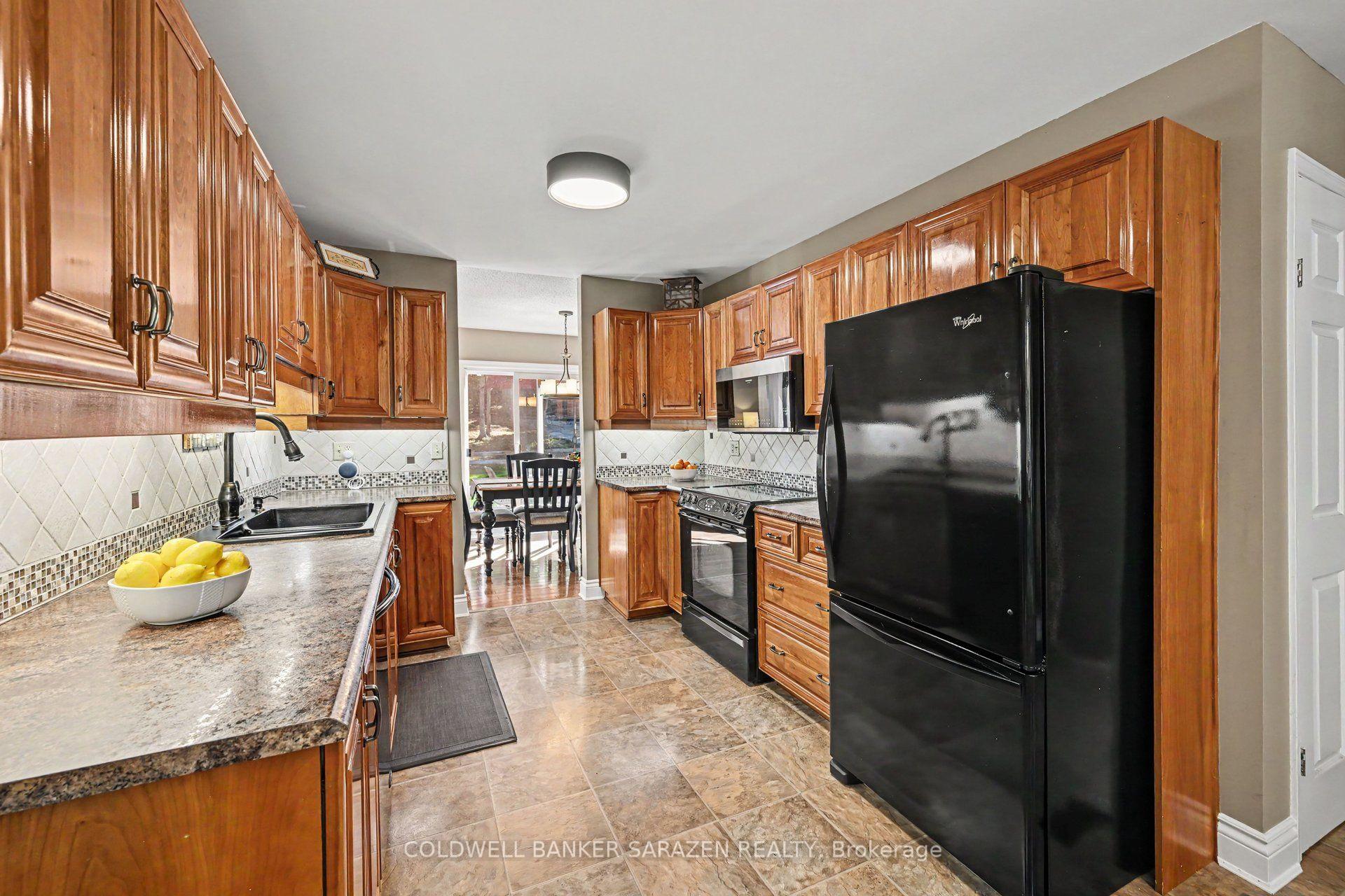 Photo 22 of 77 Lorlei Drive, McNab/Braeside, Mcnab/Braeside Twps — HOMEH