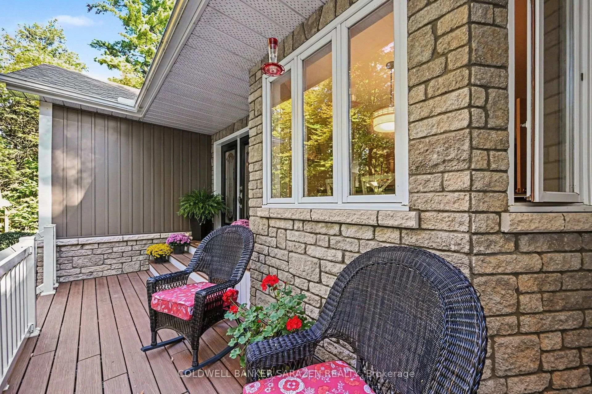 Photo 6 of 77 Lorlei Drive, McNab/Braeside, Mcnab/Braeside Twps — HOMEH