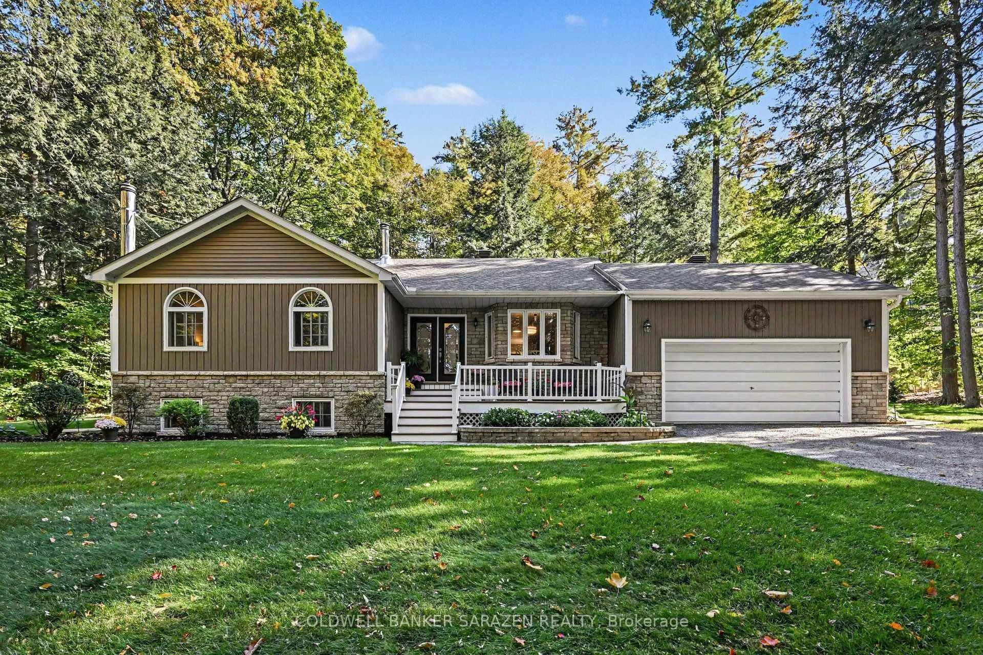 Photo 33 of 77 Lorlei Drive, McNab/Braeside, Mcnab/Braeside Twps — HOMEH