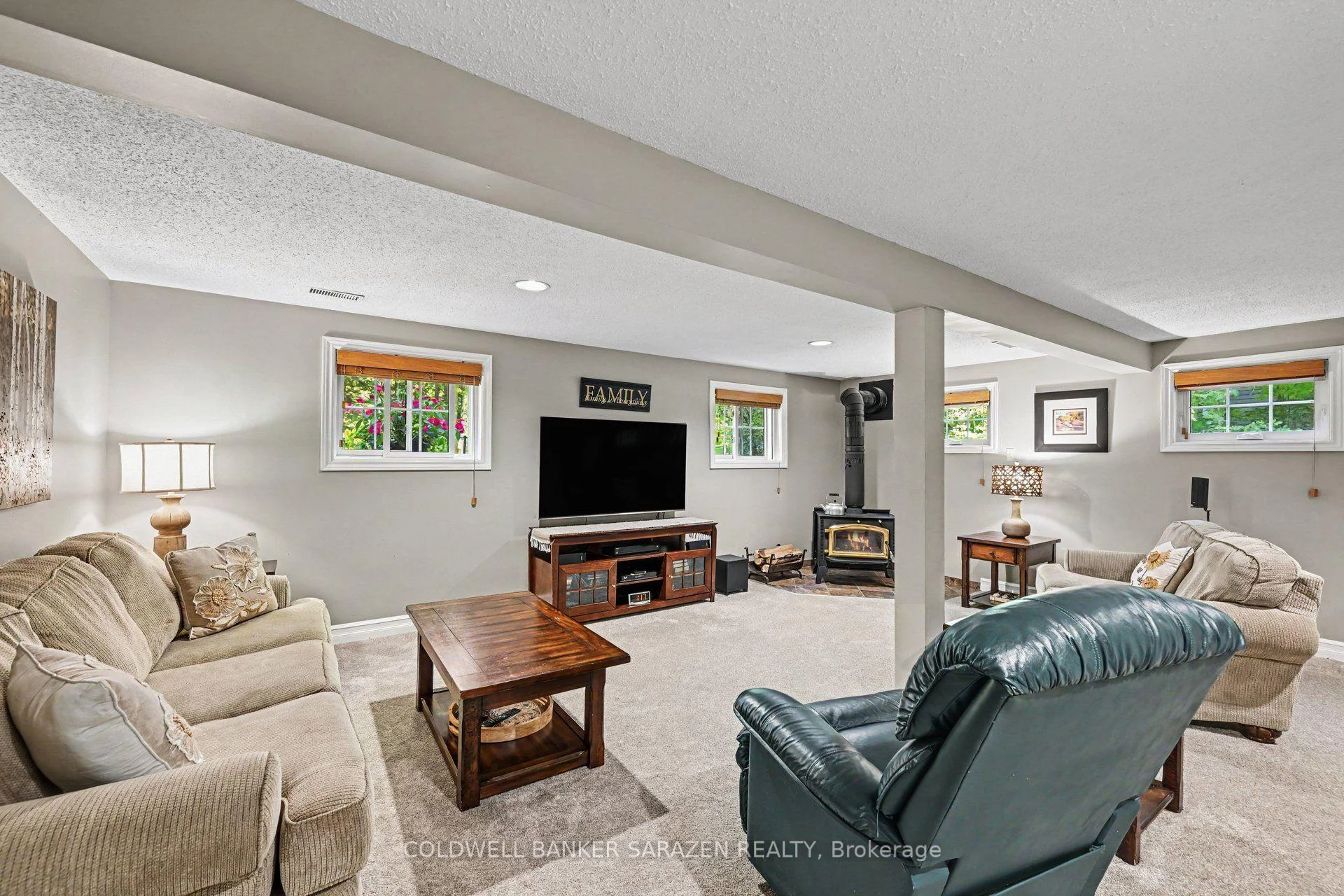 Photo 85 of 77 Lorlei Drive, McNab/Braeside, Mcnab/Braeside Twps — HOMEH