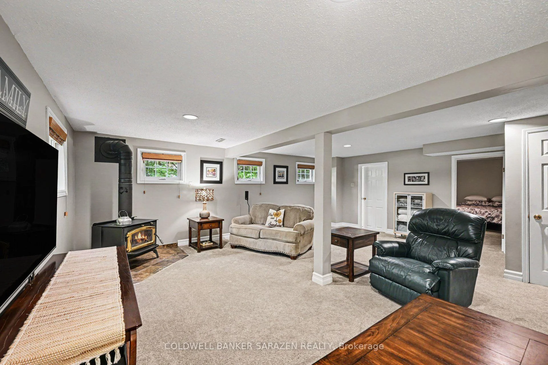 Photo 87 of 77 Lorlei Drive, McNab/Braeside, Mcnab/Braeside Twps — HOMEH