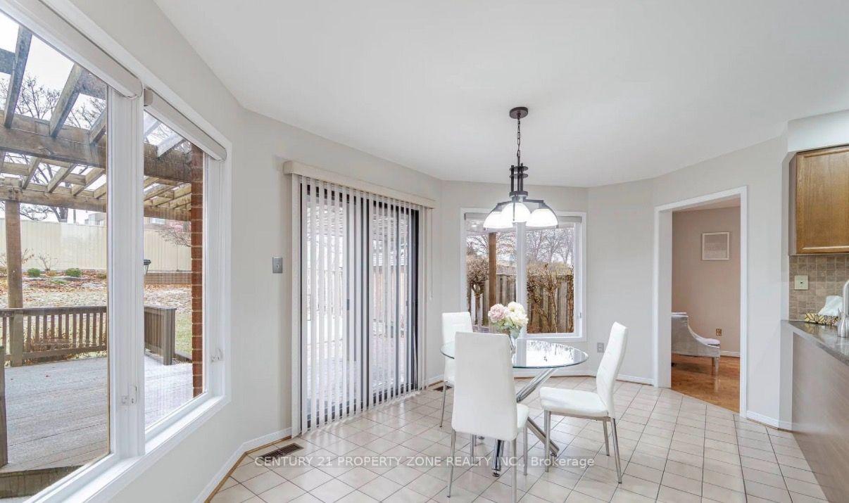 Photo 4 of 20 Corkett Drive, Brampton, Northwood Park — HOMEH