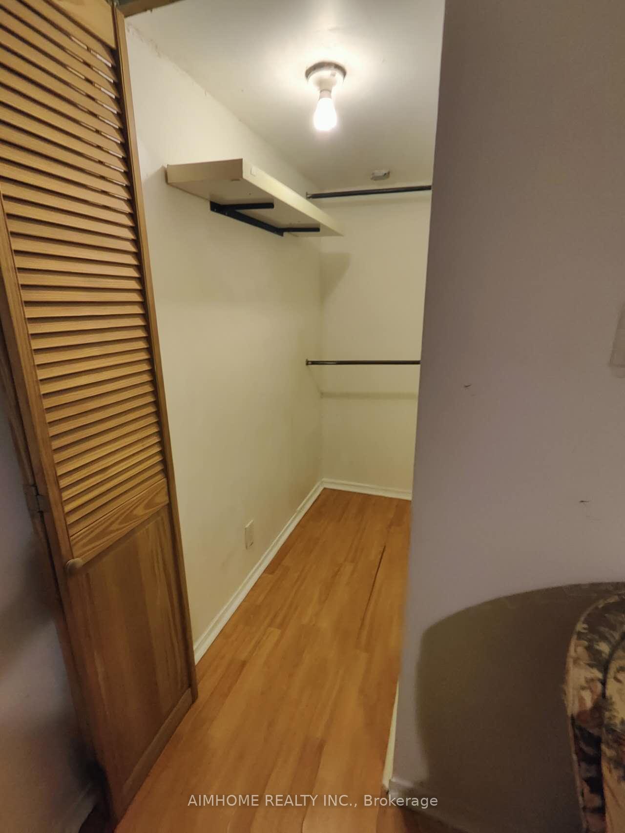 Photo 22 of 20 Lisburn Crescent, North York, Don Valley Village — HOMEH