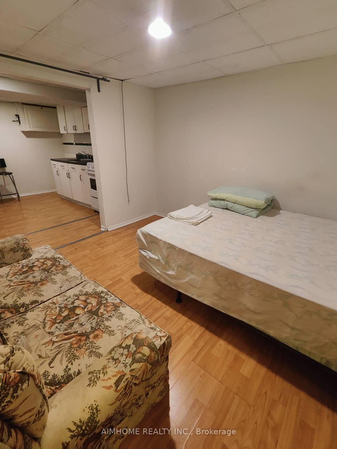 Photo 29 of 20 Lisburn Crescent, North York, Don Valley Village — HOMEH