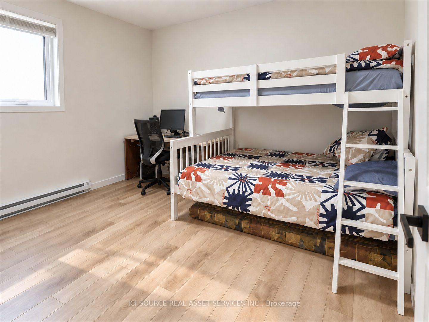 Photo 1 of 1221 Meadowlands Drive E, Ottawa, City View/Skyline/Fisher Heights/Parkwood Hills — HOMEH